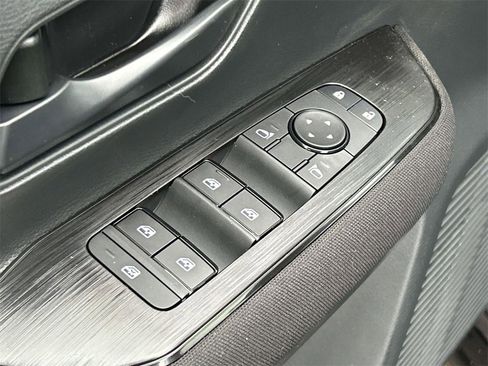 New 2026 Nissan Kicks S image 20