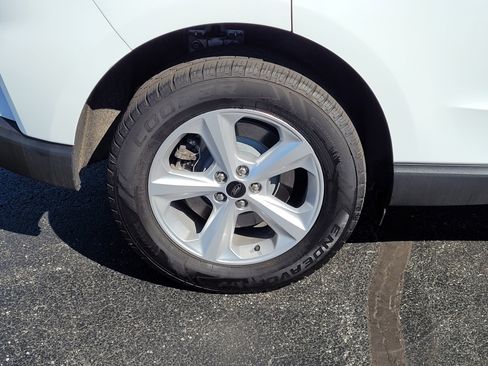 Certified 2024 Ford Edge SE w/ Cargo Accessory Package image 11