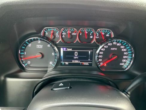 Used 2019 Chevrolet Tahoe LT w/ LT Signature Package image 22