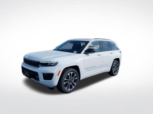 New 2025 Jeep Grand Cherokee Overland w/ Trailer Tow Package image 5