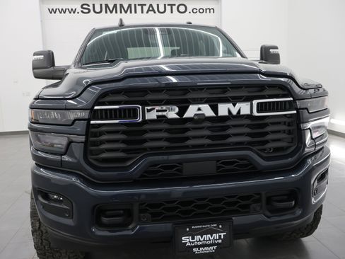 Used 2025 RAM 2500 Big Horn AWD/4WD image 20