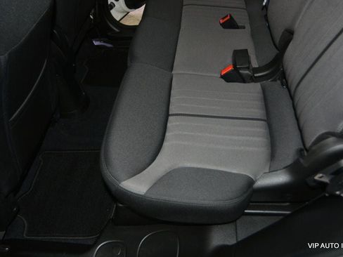 Used 2015 FIAT 500L Trekking FWD image 27