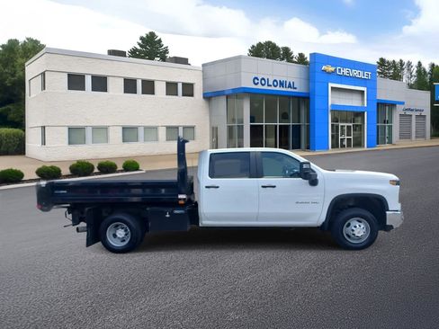 Used 2024 Chevrolet Silverado 3500 W/T w/ WT Convenience Package AWD/4WD image 4