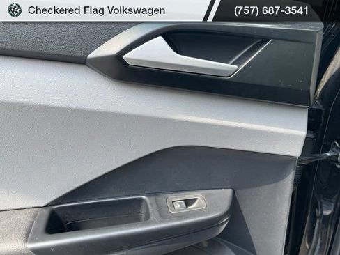 Used 2023 Volkswagen Taos S FWD image 23