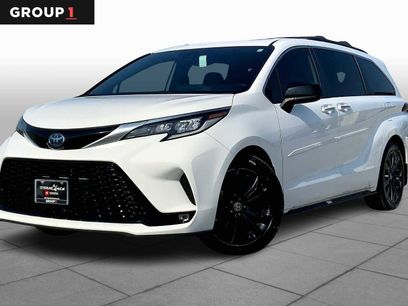 Used 2022 Toyota Sienna XSE