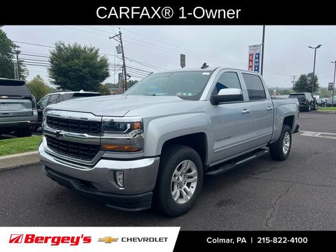 Used 2018 Chevrolet Silverado 1500 LT w/ All Star Edition AWD/4WD image 3