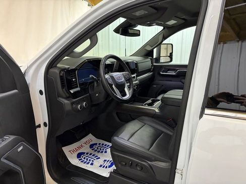 Used 2025 GMC Sierra 2500 SLT w/ SLT Premium Package image 32
