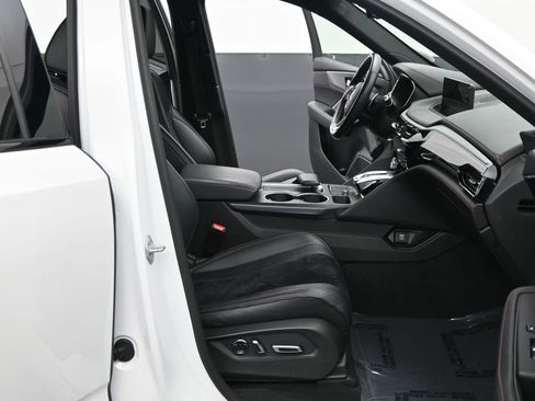 Used 2023 Acura MDX A-Spec image 46