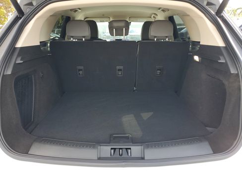 Certified 2024 Lincoln Corsair Premiere image 9