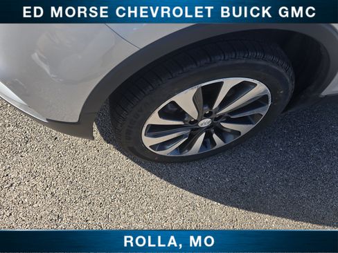 Certified 2021 Buick Encore Preferred w/ Safety Package II AWD/4WD image 9
