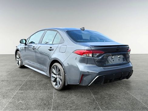 Used 2026 Toyota Corolla XSE FWD image 4