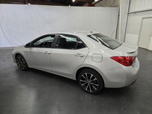 Used 2018 Toyota Corolla SE w/ Carpet Mat Package (TMS) image 3