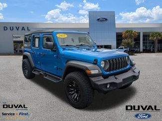 Used 2025 Jeep Wrangler Sport video 1
