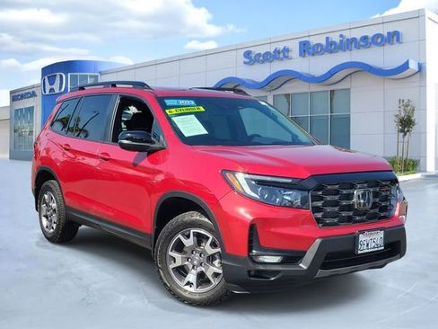 Used 2023 Honda Passport TrailSport image 1