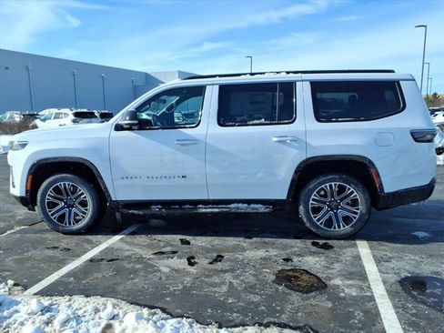 New 2026 Jeep Grand Wagoneer w/ Premium Group I image 3