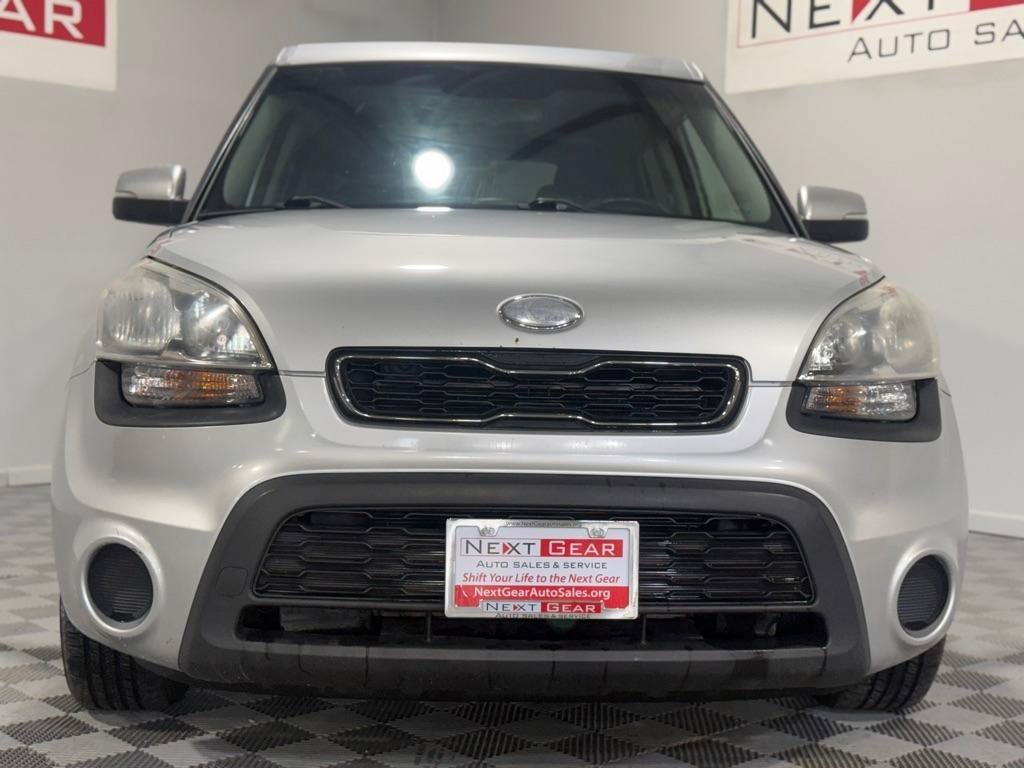 Used 2013 Kia Soul + FWD image 4