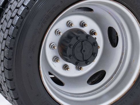 Used 2018 Ford F550 4x4 Regular Cab Super Duty image 60