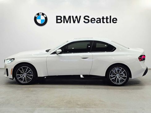 Used 2023 BMW 230i xDrive Coupe w/ Convenience Package AWD/4WD image 3