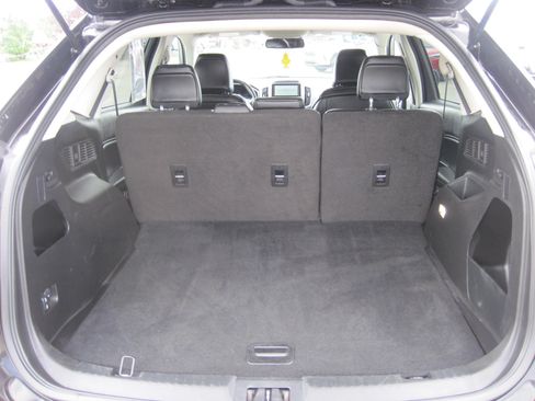 Used 2024 Ford Edge SEL AWD/4WD image 9