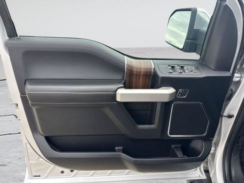 Used 2017 Ford F150 Lariat AWD/4WD image 10