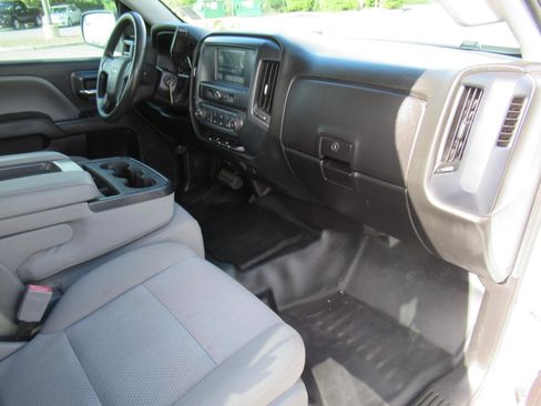 Used 2018 Chevrolet Silverado 1500 Custom w/ Trailering Package RWD image 11