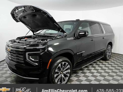 New 2026 Chevrolet Suburban High Country w/ Sun And Tow Package image 36