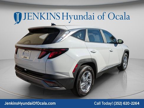 New 2026 Hyundai Tucson SE image 3