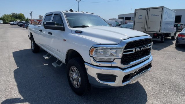 Used 2021 RAM 3500 Tradesman w/ Chrome Appearance Group AWD/4WD image 4