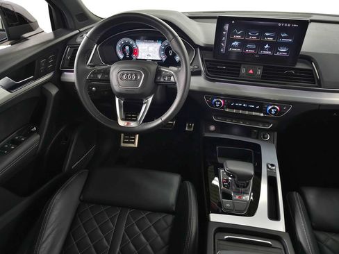 Used 2021 Audi SQ5 Prestige w/ Prestige Package AWD/4WD image 19