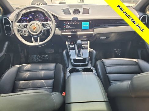 Used 2023 Porsche Cayenne AWD/4WD image 9