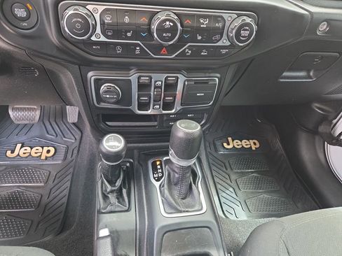 Certified 2021 Jeep Wrangler Unlimited Sport AWD/4WD image 9