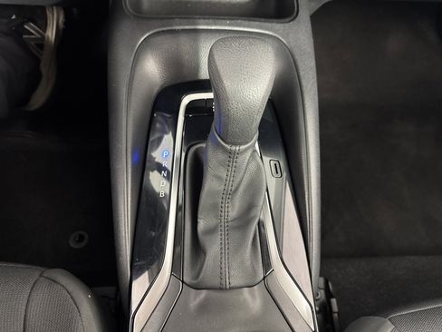 Used 2024 Toyota Corolla LE FWD image 33