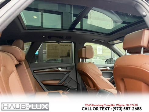 Used 2020 Audi Q5 2.0T Premium Plus w/ Premium Plus Package AWD/4WD image 22