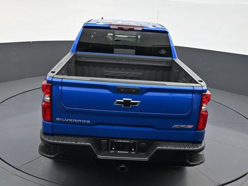 Used 2024 Chevrolet Silverado 1500 ZR2 w/ Technology Package AWD/4WD image 17