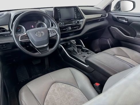 Used 2022 Toyota Highlander Bronze Edition AWD/4WD image 22