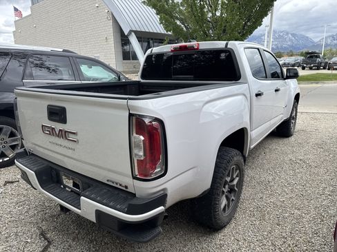 Used 2022 GMC Canyon AT4 w/ Trailering Package AWD/4WD image 3
