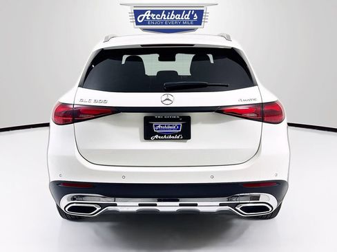 Used 2024 Mercedes-Benz GLC 300 4MATIC image 5