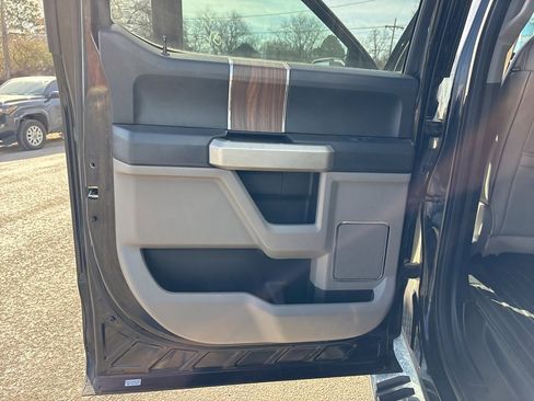 Used 2016 Ford F150 Lariat image 20