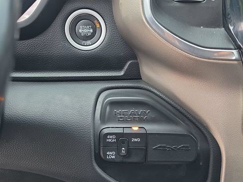 Used 2019 RAM 3500 Laramie AWD/4WD image 32