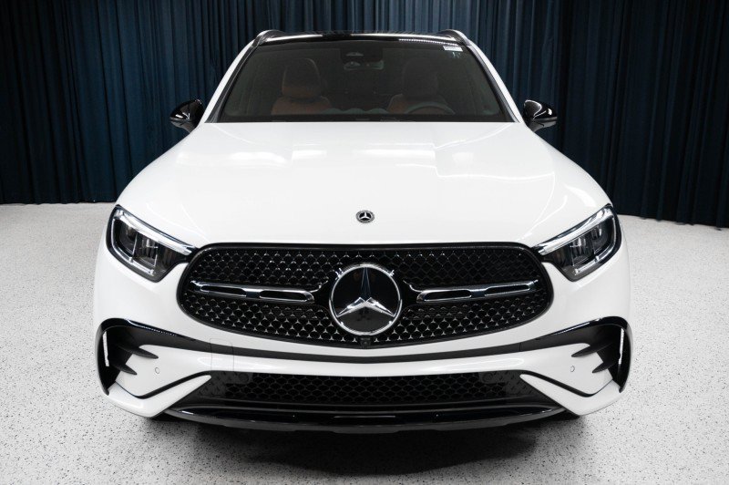 New 2027 Mercedes-Benz GLC 300 4MATIC image 2