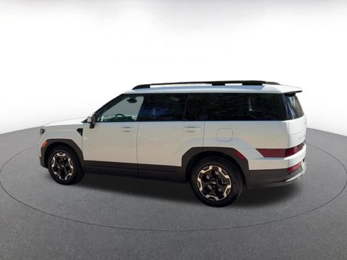 Used 2025 Hyundai Santa Fe SEL image 10