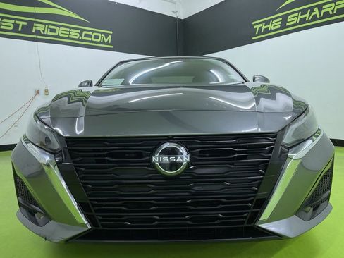 Used 2023 Nissan Altima 2.5 SL image 3