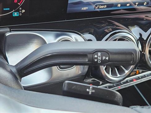 Certified 2025 Mercedes-Benz GLB 250 GLB 250 image 12