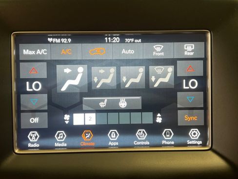 Used 2021 Jeep Grand Cherokee Laredo AWD/4WD image 31