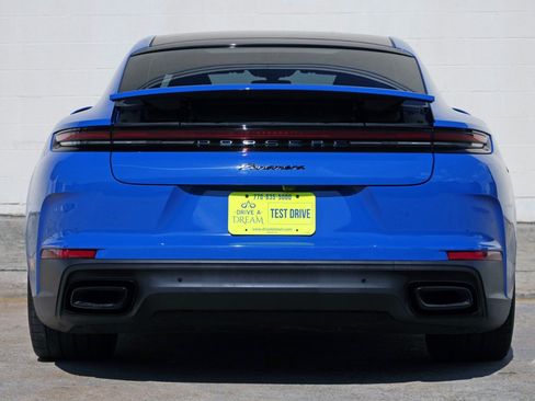 Used 2025 Porsche Panamera w/ Premium Package RWD image 11