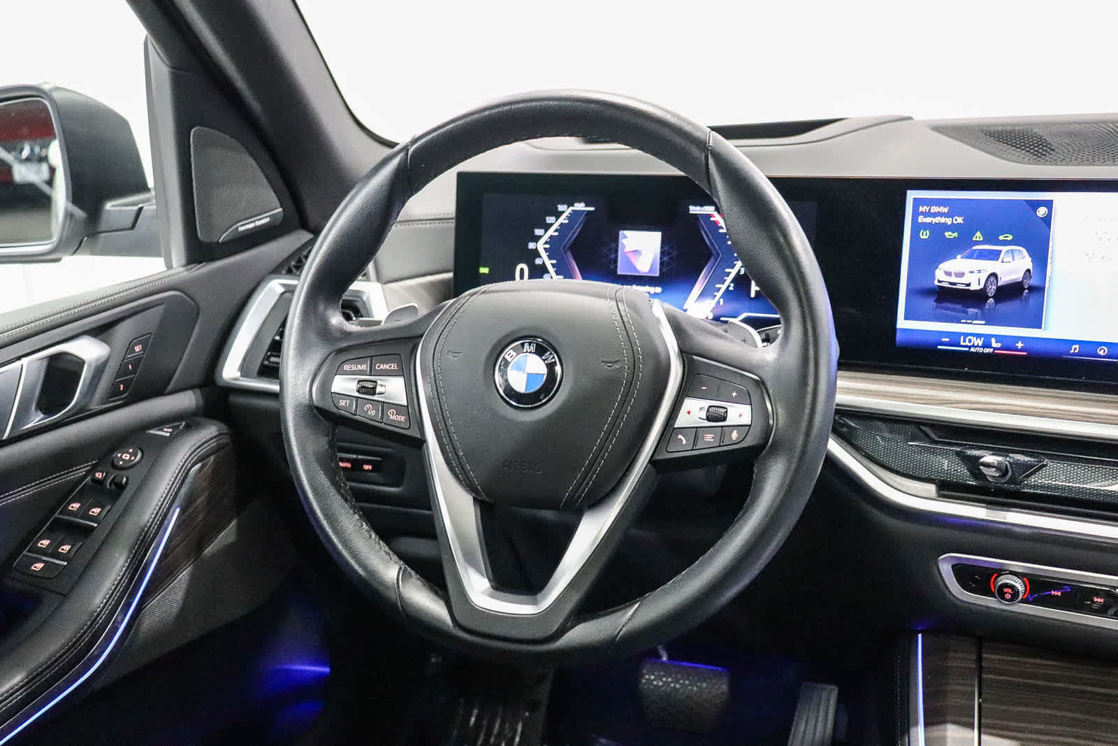 Used 2025 BMW X5 sDrive40i w/ Executive Package RWD image 19