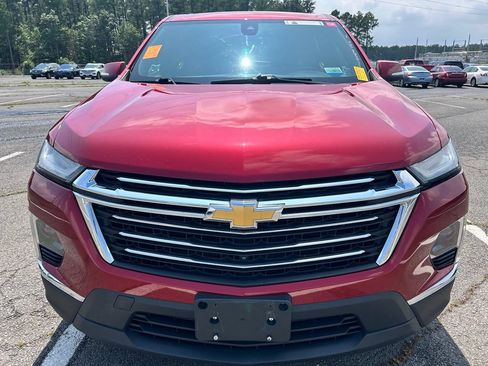 Used 2023 Chevrolet Traverse LT w/ Rear Camera Mirror Package AWD/4WD image 8