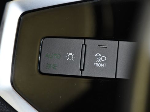 Used 2025 Audi Q3 2.0T Premium AWD/4WD image 36