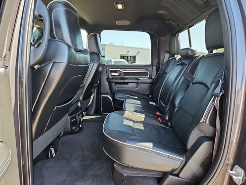 Used 2026 RAM 2500 Laramie AWD/4WD image 12