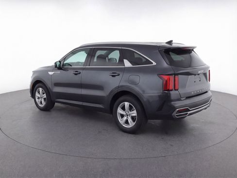Used 2023 Kia Sorento LX FWD image 6